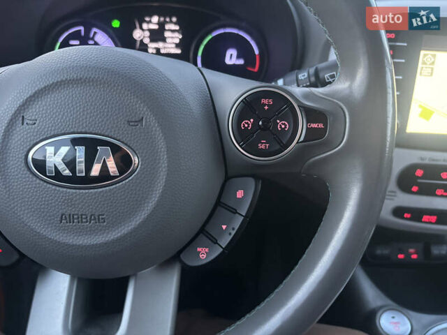 Серый Киа Soul EV, объемом двигателя 0 л и пробегом 117 тыс. км за 6750 $, фото 27 на Automoto.ua