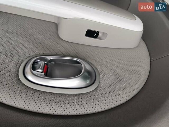 Сірий Кіа Soul EV, об'ємом двигуна 0 л та пробігом 142 тис. км за 6900 $, фото 33 на Automoto.ua