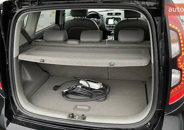 Сірий Кіа Soul EV, об'ємом двигуна 0 л та пробігом 126 тис. км за 5499 $, фото 23 на Automoto.ua