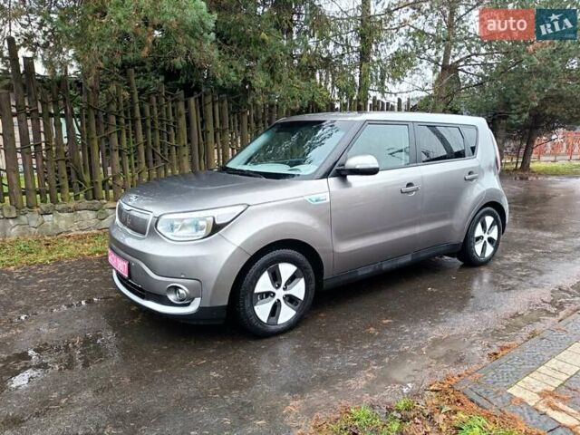 Сірий Кіа Soul EV, об'ємом двигуна 0 л та пробігом 142 тис. км за 6900 $, фото 2 на Automoto.ua