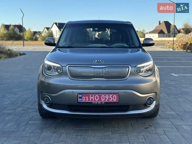 Серый Киа Soul EV, объемом двигателя 0 л и пробегом 160 тыс. км за 9699 $, фото 1 на Automoto.ua