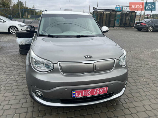 Серый Киа Soul EV, объемом двигателя 0 л и пробегом 110 тыс. км за 5950 $, фото 7 на Automoto.ua