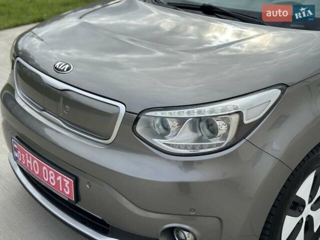 Серый Киа Soul EV, объемом двигателя 0 л и пробегом 165 тыс. км за 8899 $, фото 12 на Automoto.ua
