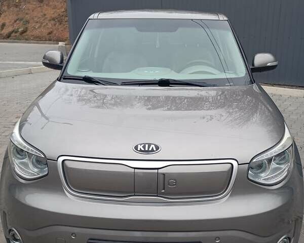 Серый Киа Soul EV, объемом двигателя 0 л и пробегом 164 тыс. км за 8600 $, фото 6 на Automoto.ua