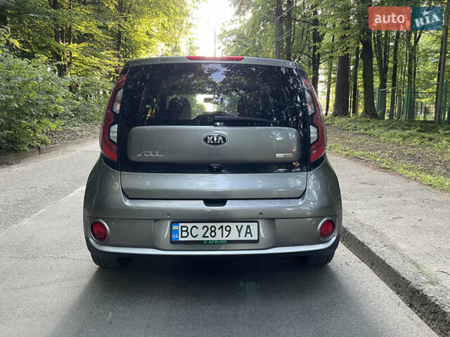 Сірий Кіа Soul EV, об'ємом двигуна 0 л та пробігом 146 тис. км за 11500 $, фото 4 на Automoto.ua
