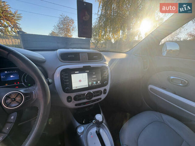 Серый Киа Soul EV, объемом двигателя 0 л и пробегом 99 тыс. км за 6100 $, фото 22 на Automoto.ua