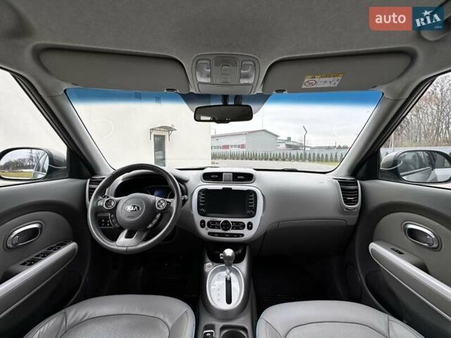 Серый Киа Soul EV, объемом двигателя 0 л и пробегом 181 тыс. км за 8299 $, фото 11 на Automoto.ua