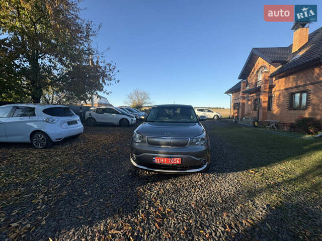 Серый Киа Soul EV, объемом двигателя 0 л и пробегом 99 тыс. км за 6100 $, фото 10 на Automoto.ua