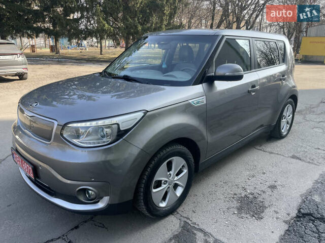 Серый Киа Soul EV, объемом двигателя 0 л и пробегом 74 тыс. км за 7650 $, фото 1 на Automoto.ua