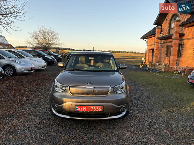 Серый Киа Soul EV, объемом двигателя 0 л и пробегом 99 тыс. км за 6000 $, фото 1 на Automoto.ua