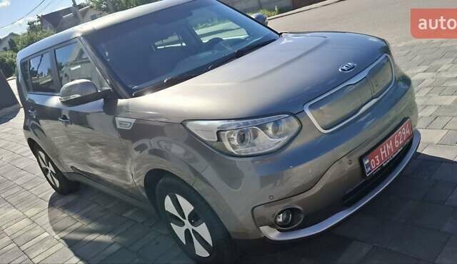 Сірий Кіа Soul EV, об'ємом двигуна 0 л та пробігом 98 тис. км за 7499 $, фото 1 на Automoto.ua
