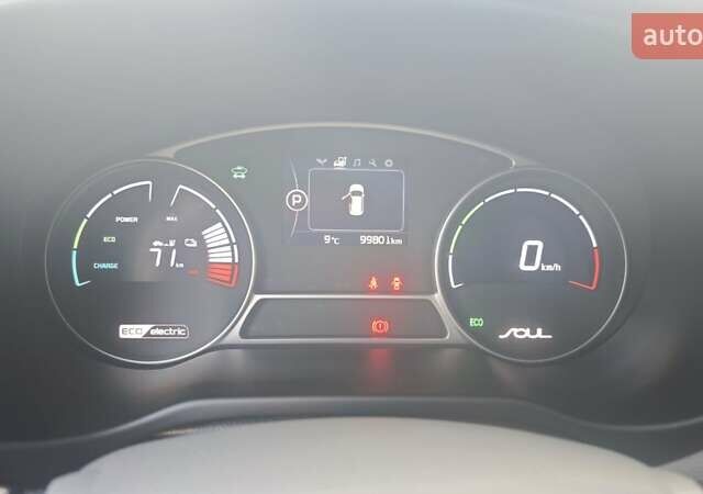 Серый Киа Soul EV, объемом двигателя 0 л и пробегом 99 тыс. км за 8500 $, фото 7 на Automoto.ua