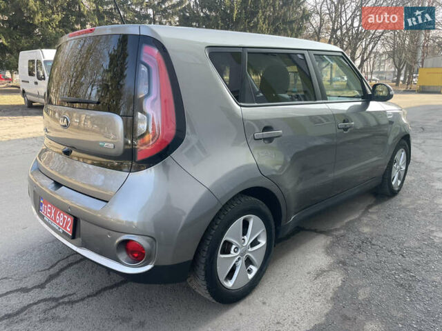 Серый Киа Soul EV, объемом двигателя 0 л и пробегом 74 тыс. км за 7650 $, фото 15 на Automoto.ua