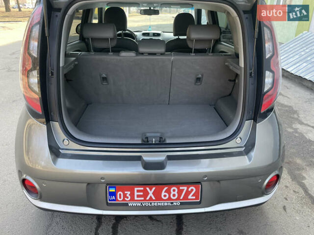 Серый Киа Soul EV, объемом двигателя 0 л и пробегом 74 тыс. км за 7650 $, фото 12 на Automoto.ua