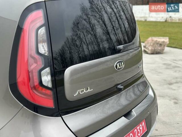 Серый Киа Soul EV, объемом двигателя 0 л и пробегом 181 тыс. км за 8299 $, фото 8 на Automoto.ua