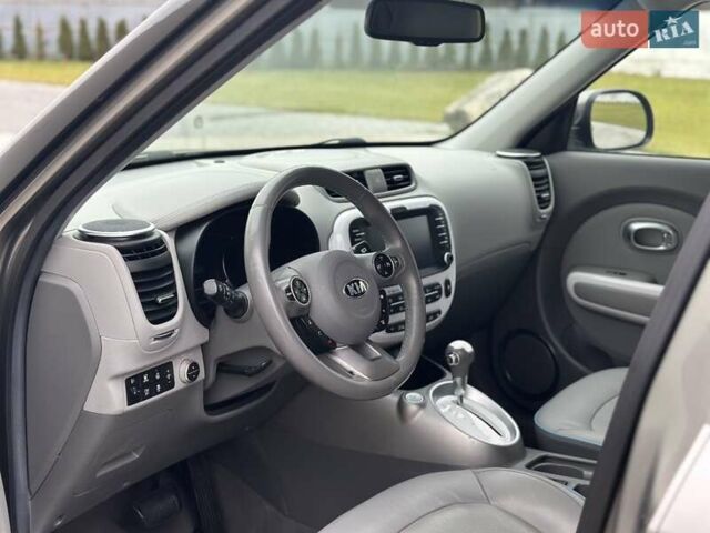 Серый Киа Soul EV, объемом двигателя 0 л и пробегом 181 тыс. км за 8299 $, фото 19 на Automoto.ua