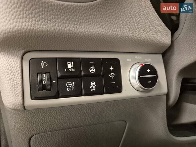 Серый Киа Soul EV, объемом двигателя 0 л и пробегом 74 тыс. км за 7650 $, фото 38 на Automoto.ua