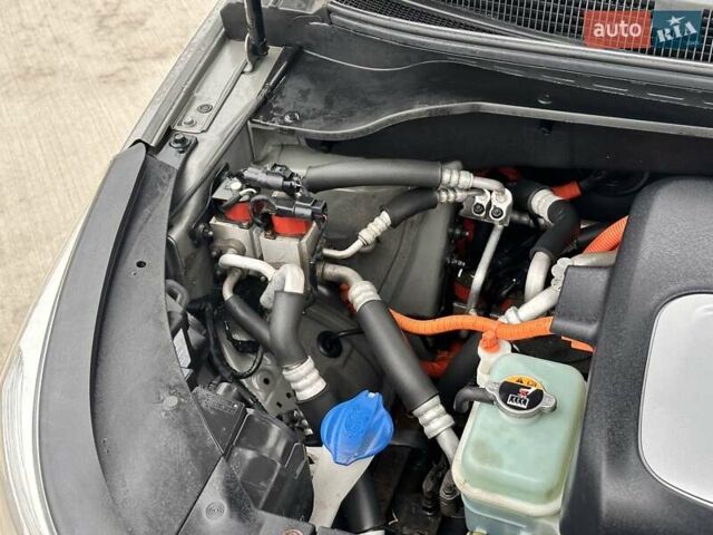 Серый Киа Soul EV, объемом двигателя 0 л и пробегом 181 тыс. км за 8299 $, фото 24 на Automoto.ua