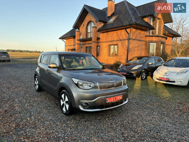 Серый Киа Soul EV, объемом двигателя 0 л и пробегом 99 тыс. км за 6000 $, фото 2 на Automoto.ua