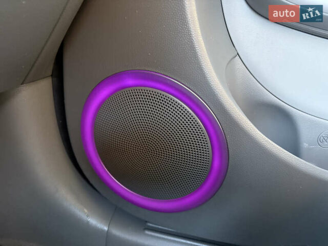 Серый Киа Soul EV, объемом двигателя 0 л и пробегом 99 тыс. км за 6100 $, фото 25 на Automoto.ua