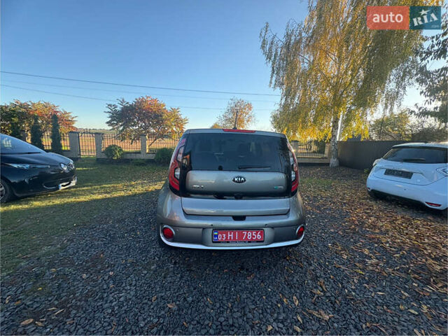 Серый Киа Soul EV, объемом двигателя 0 л и пробегом 99 тыс. км за 6100 $, фото 14 на Automoto.ua