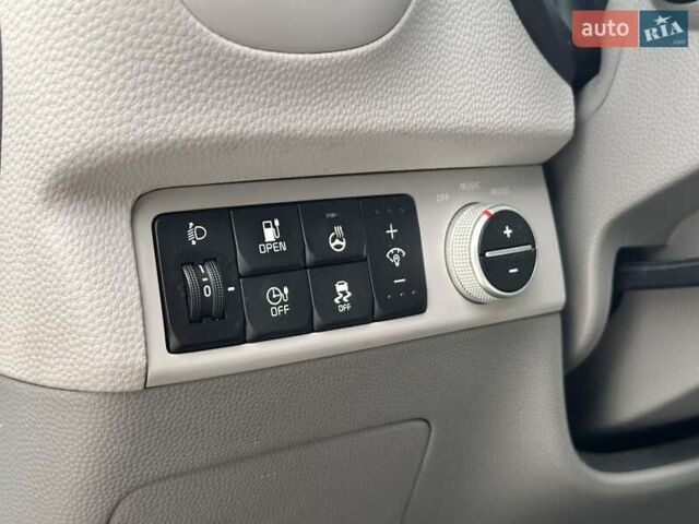 Серый Киа Soul EV, объемом двигателя 0 л и пробегом 181 тыс. км за 8299 $, фото 18 на Automoto.ua