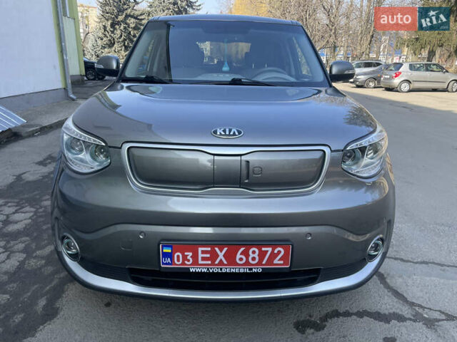 Серый Киа Soul EV, объемом двигателя 0 л и пробегом 74 тыс. км за 7650 $, фото 14 на Automoto.ua