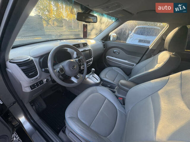 Серый Киа Soul EV, объемом двигателя 0 л и пробегом 99 тыс. км за 6100 $, фото 20 на Automoto.ua