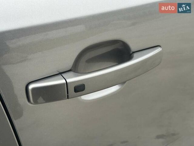 Серый Киа Soul EV, объемом двигателя 0 л и пробегом 181 тыс. км за 8299 $, фото 3 на Automoto.ua