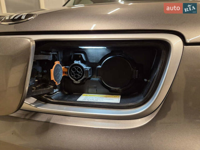 Серый Киа Soul EV, объемом двигателя 0 л и пробегом 74 тыс. км за 7650 $, фото 27 на Automoto.ua