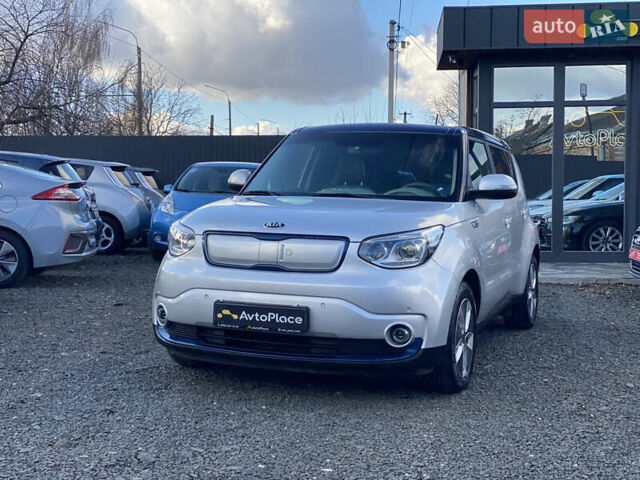 Серый Киа Soul EV, объемом двигателя 0 л и пробегом 113 тыс. км за 10700 $, фото 1 на Automoto.ua