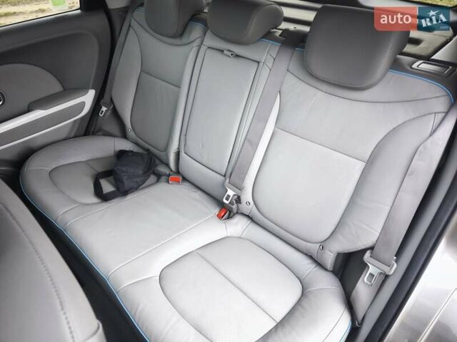 Сірий Кіа Soul EV, об'ємом двигуна 0 л та пробігом 89 тис. км за 9900 $, фото 66 на Automoto.ua