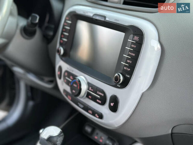 Серый Киа Soul EV, объемом двигателя 0 л и пробегом 128 тыс. км за 8000 $, фото 18 на Automoto.ua