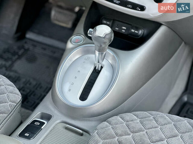 Серый Киа Soul EV, объемом двигателя 0 л и пробегом 128 тыс. км за 8000 $, фото 14 на Automoto.ua