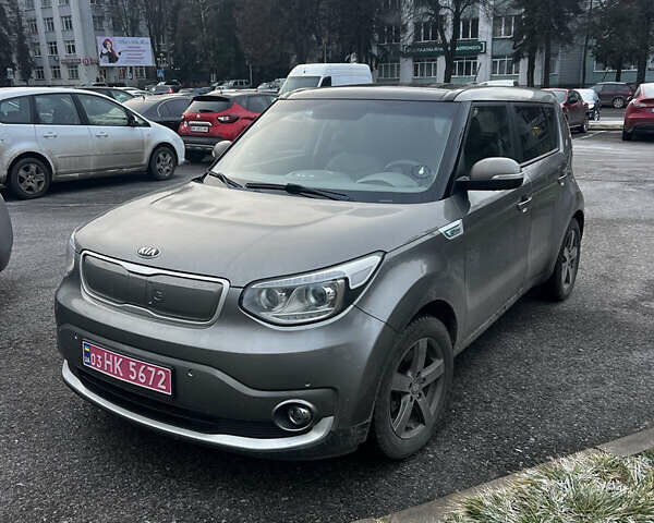 Серый Киа Soul EV, объемом двигателя 0 л и пробегом 162 тыс. км за 10500 $, фото 2 на Automoto.ua