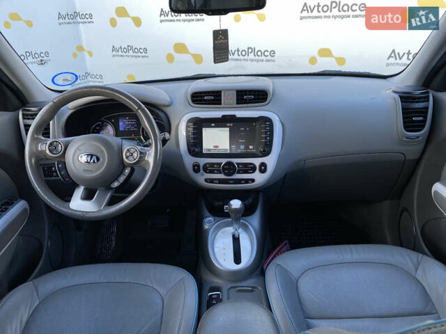 Серый Киа Soul EV, объемом двигателя 0 л и пробегом 113 тыс. км за 10700 $, фото 15 на Automoto.ua