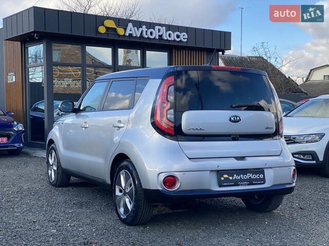 Серый Киа Soul EV, объемом двигателя 0 л и пробегом 113 тыс. км за 10700 $, фото 7 на Automoto.ua
