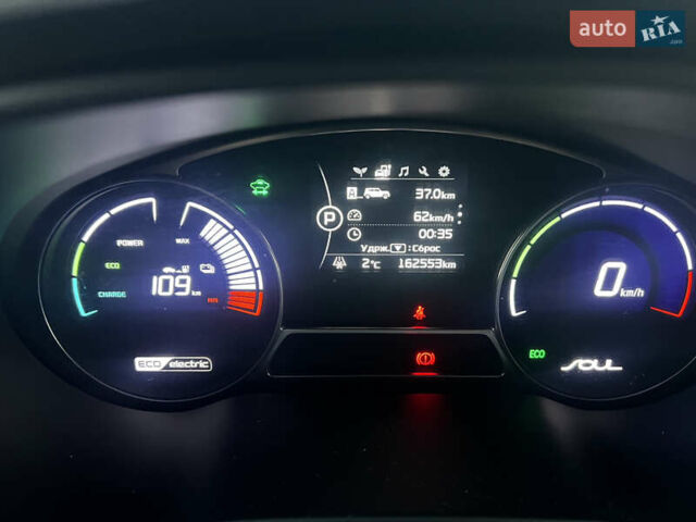 Серый Киа Soul EV, объемом двигателя 0 л и пробегом 162 тыс. км за 10500 $, фото 6 на Automoto.ua