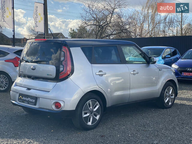 Серый Киа Soul EV, объемом двигателя 0 л и пробегом 113 тыс. км за 10700 $, фото 14 на Automoto.ua