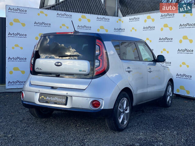Серый Киа Soul EV, объемом двигателя 0 л и пробегом 113 тыс. км за 10700 $, фото 62 на Automoto.ua