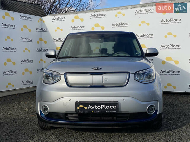 Серый Киа Soul EV, объемом двигателя 0 л и пробегом 113 тыс. км за 10700 $, фото 72 на Automoto.ua