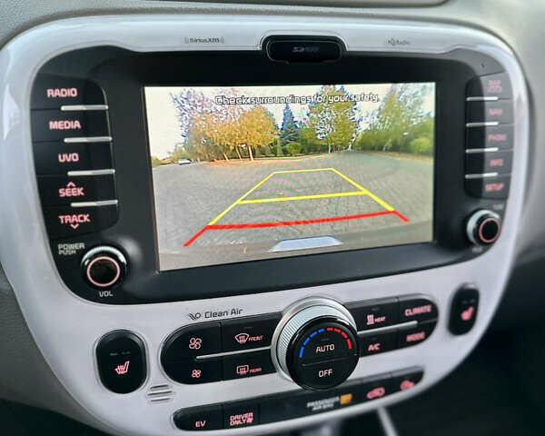 Серый Киа Soul EV, объемом двигателя 0 л и пробегом 128 тыс. км за 8000 $, фото 22 на Automoto.ua