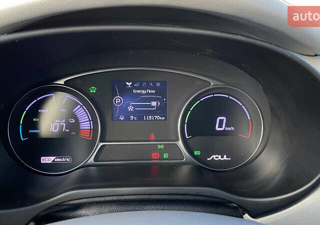 Серый Киа Soul EV, объемом двигателя 0 л и пробегом 113 тыс. км за 10700 $, фото 32 на Automoto.ua