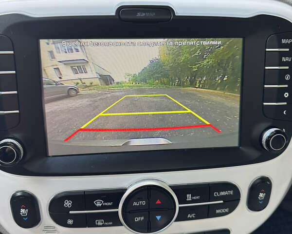 Серый Киа Soul EV, объемом двигателя 0 л и пробегом 158 тыс. км за 9900 $, фото 11 на Automoto.ua