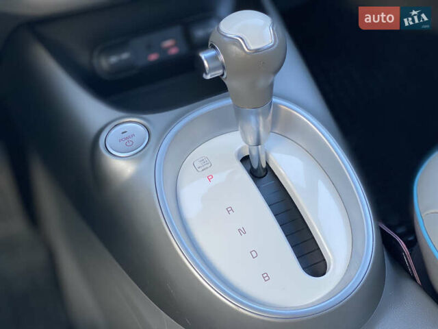 Серый Киа Soul EV, объемом двигателя 0 л и пробегом 113 тыс. км за 10700 $, фото 22 на Automoto.ua