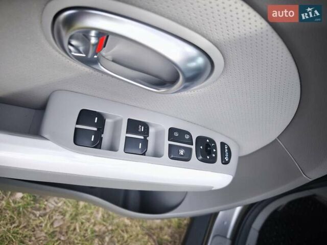 Сірий Кіа Soul EV, об'ємом двигуна 0 л та пробігом 89 тис. км за 9900 $, фото 51 на Automoto.ua
