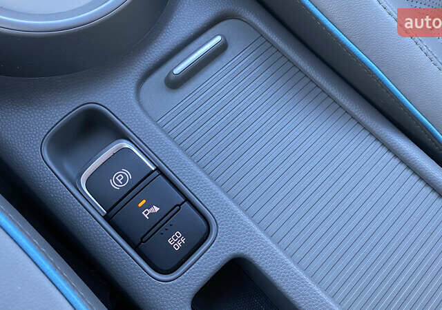 Серый Киа Soul EV, объемом двигателя 0 л и пробегом 113 тыс. км за 10700 $, фото 40 на Automoto.ua