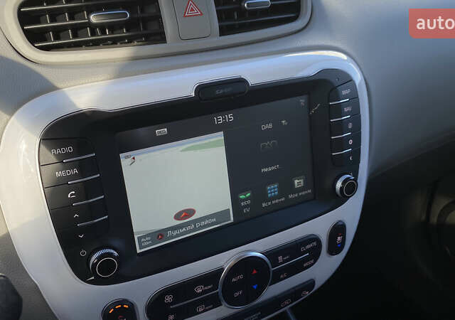 Серый Киа Soul EV, объемом двигателя 0 л и пробегом 113 тыс. км за 10700 $, фото 37 на Automoto.ua