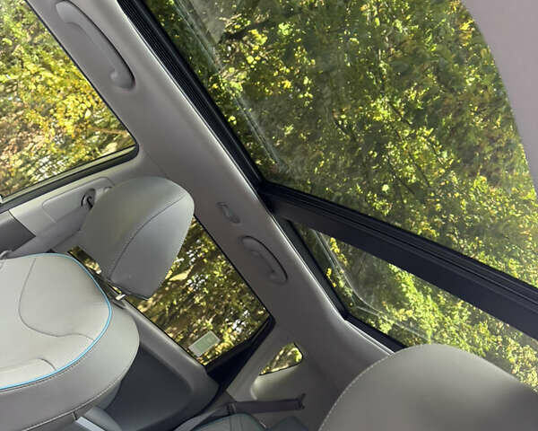 Серый Киа Soul EV, объемом двигателя 0 л и пробегом 158 тыс. км за 9900 $, фото 15 на Automoto.ua