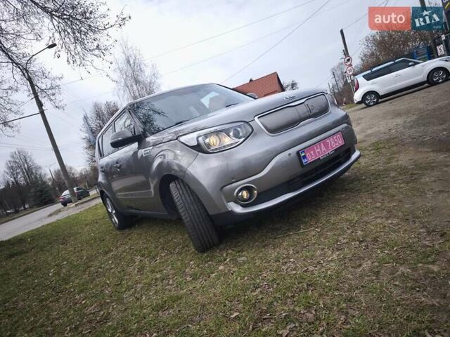 Сірий Кіа Soul EV, об'ємом двигуна 0 л та пробігом 89 тис. км за 9900 $, фото 89 на Automoto.ua